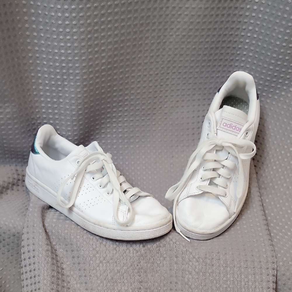 Adidas Advantage White and Clear Lilac Size 7.5